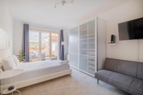 Homeby - Savena Terrace Apartment